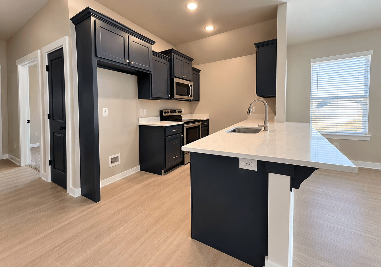 Lawton House: 1407 SW Bishop Rd