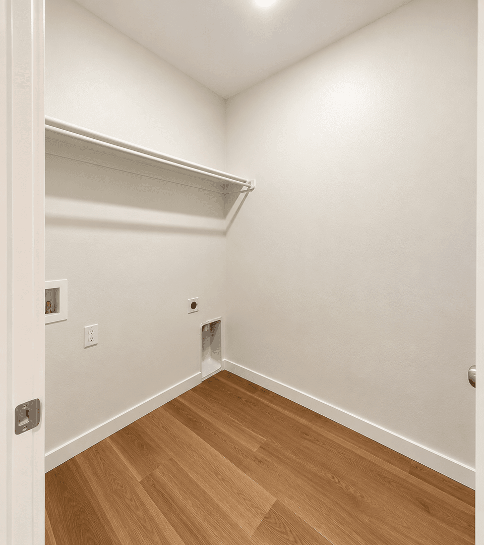 Lawton House: 2106 Charles Whitlow Ave