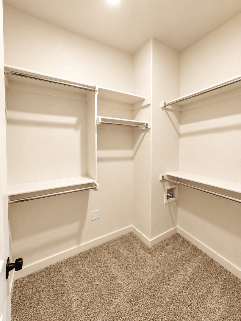 Edmond House: 614 W 2nd St #100