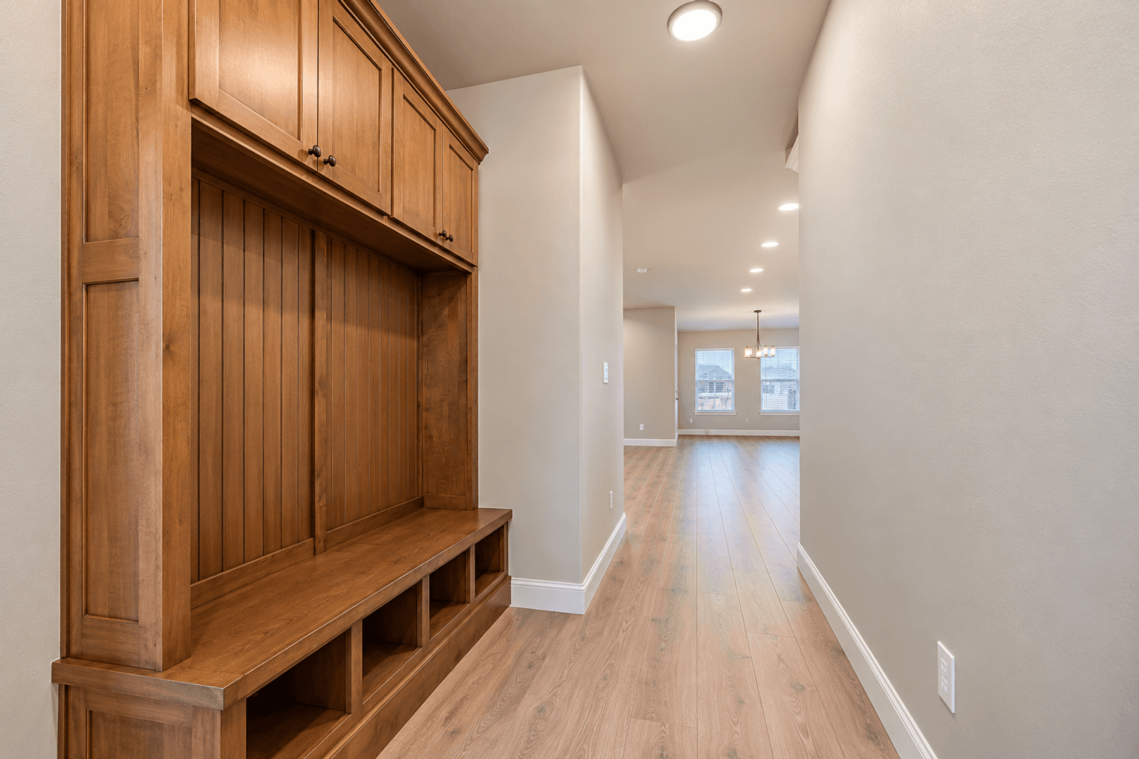 Yukon House: 10633 SW 18th St,