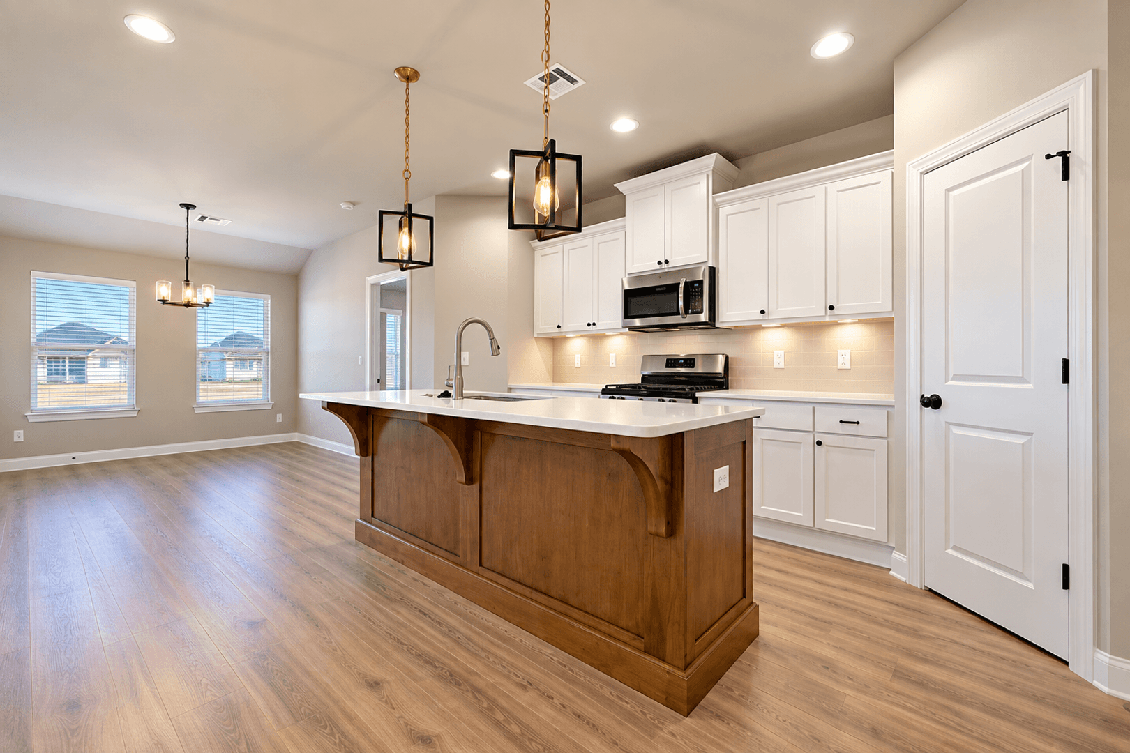 Yukon House: 10633 SW 18th St,