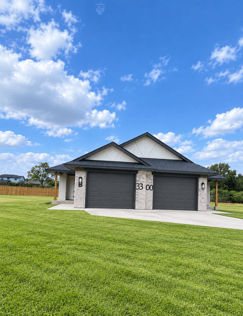 Chickasha House: 3308 S 23rd St