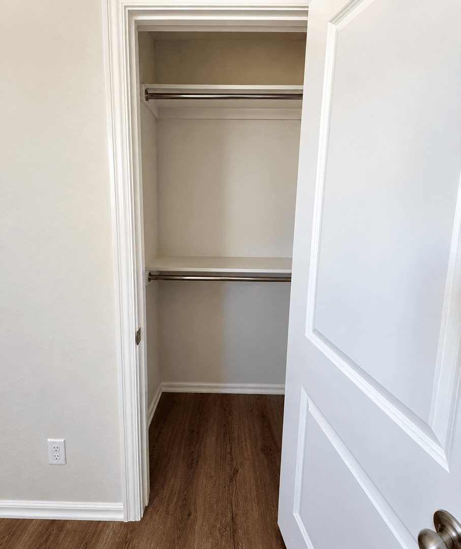 Yukon House: 10614 SW 16th Terrace