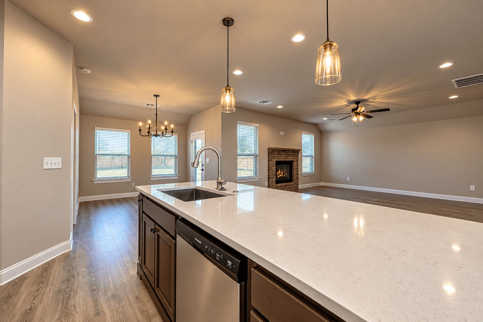 Yukon House: 1912 Long Cove Ave