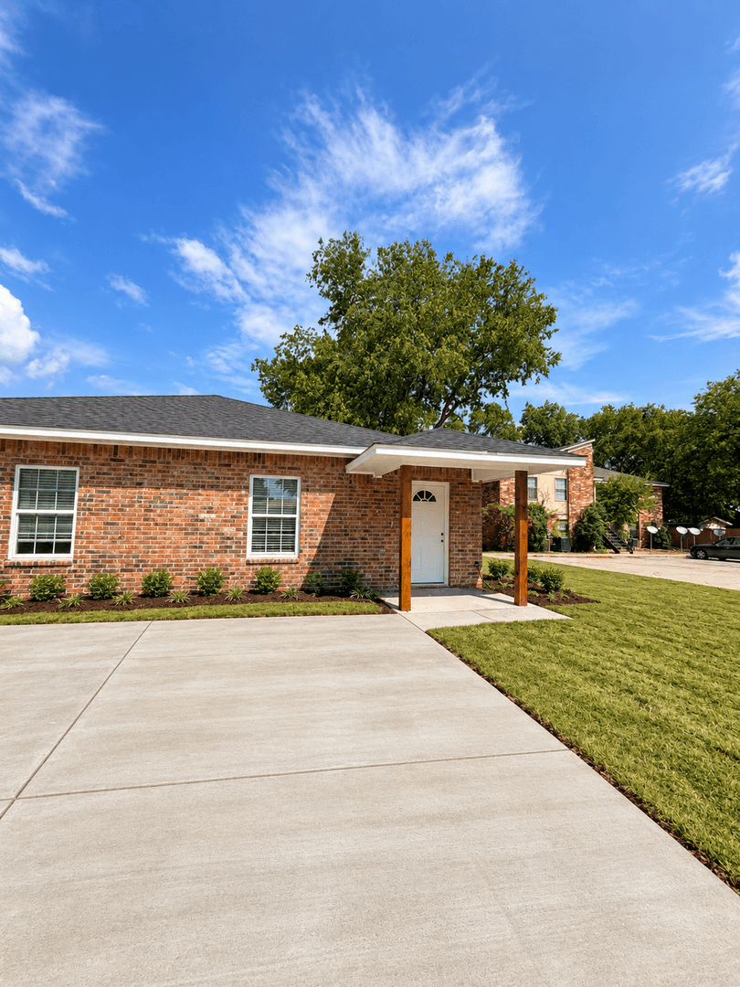 Lawton House: 309 NW Arlington Ave Unit 2