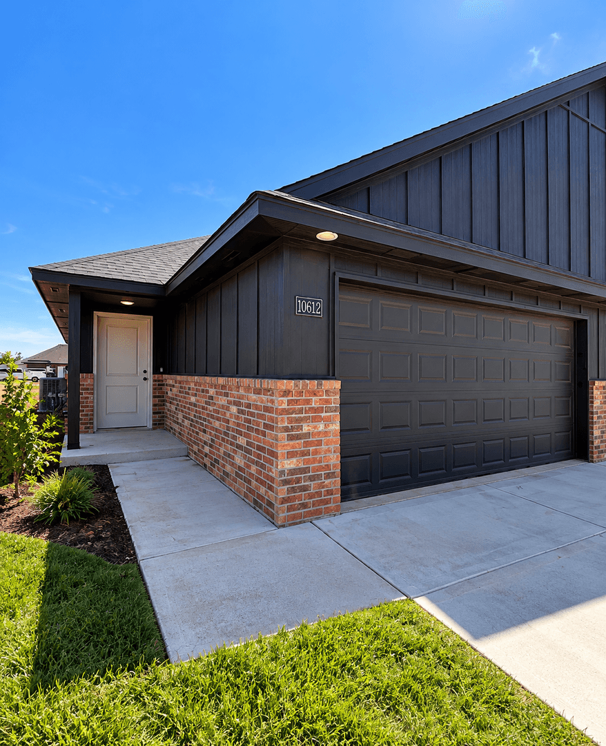 Yukon House: 10612 SW 16th Terrace