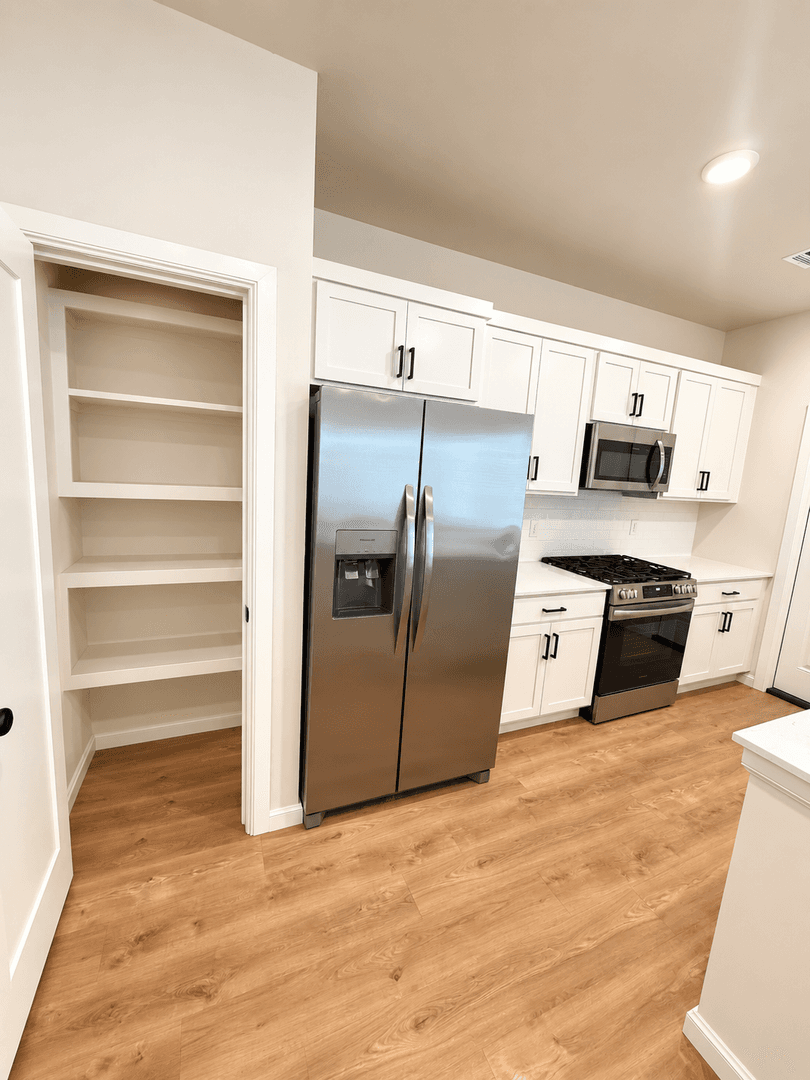 Edmond House: 19609 Horseshoe Ave