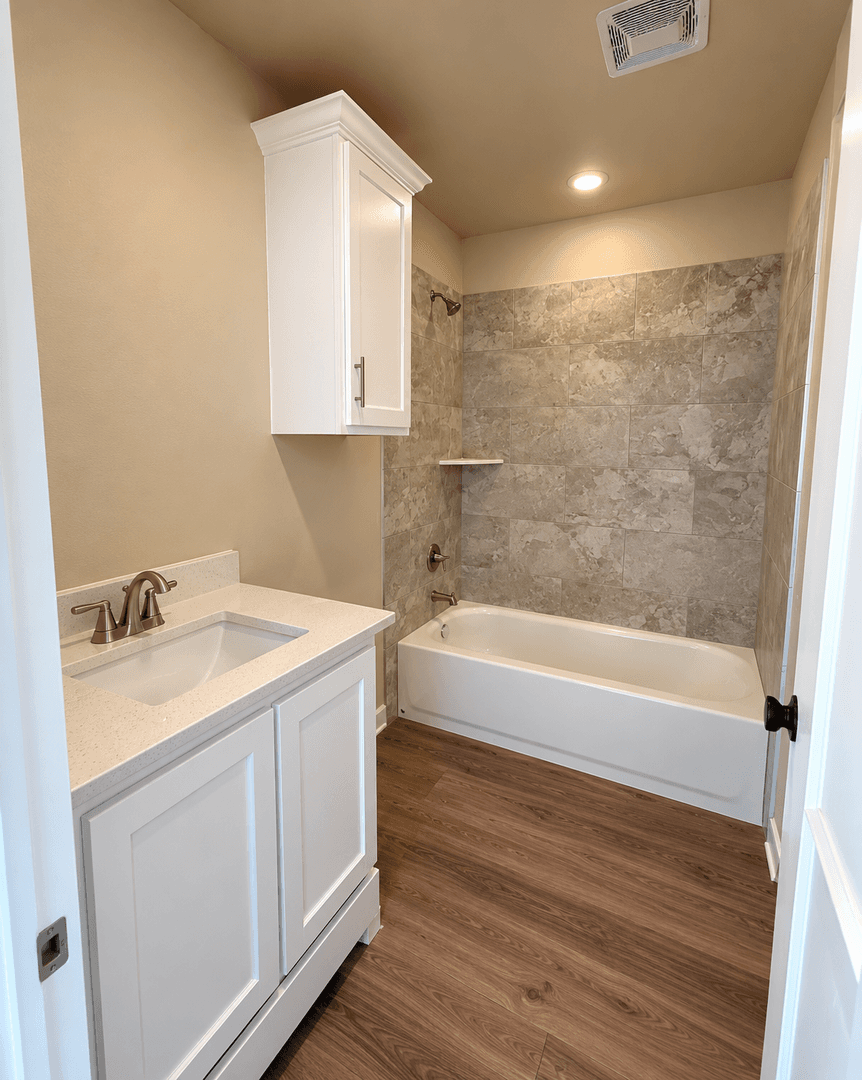 Guthrie House: 1627 Highland Loop