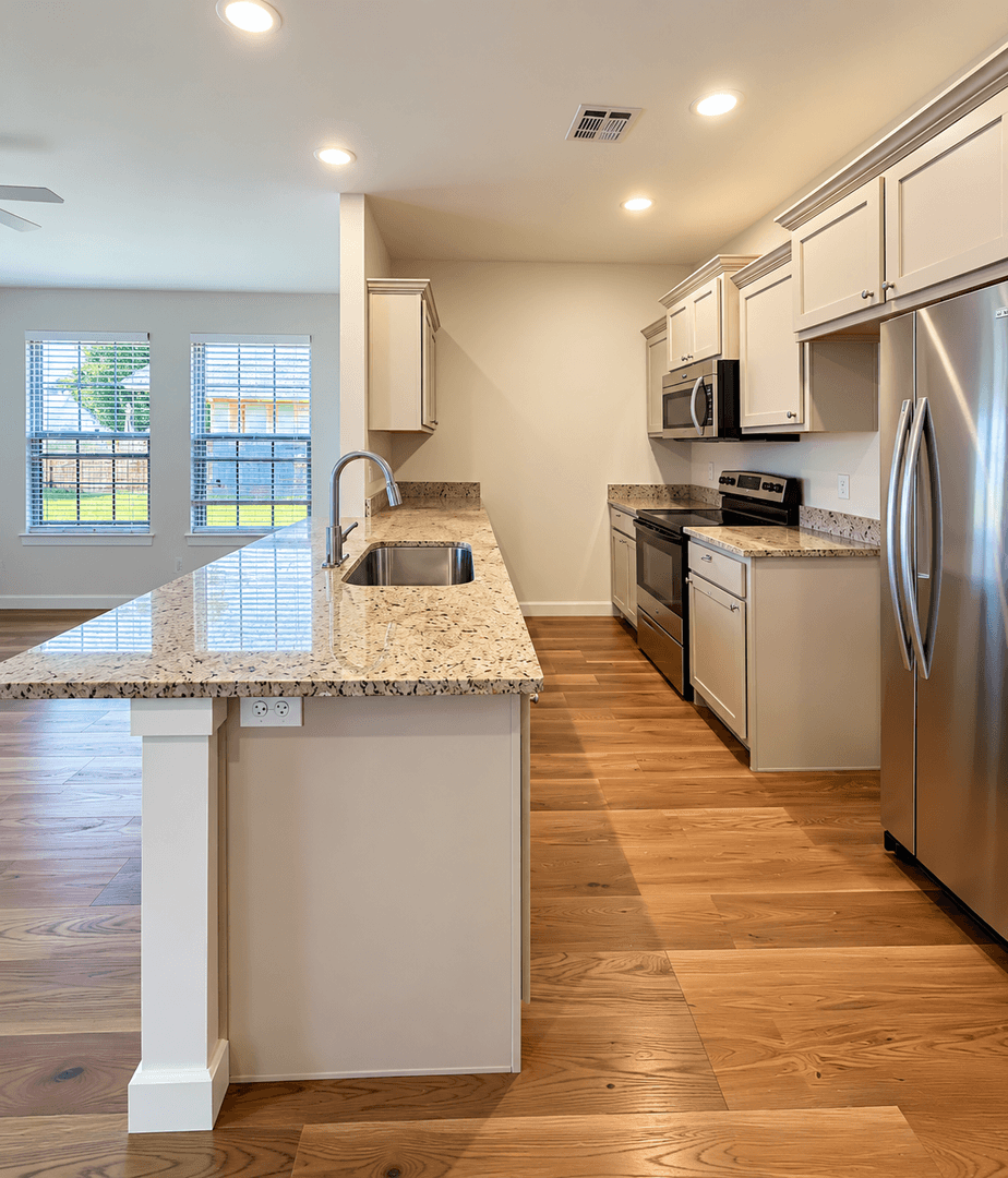 Lawton House: 805 SW Summit Ave #1