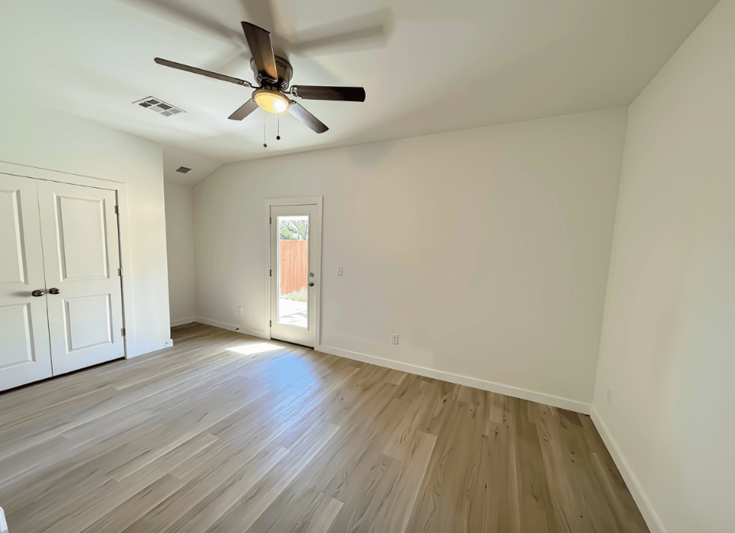 Oklahoma City House: 324 NW 122nd St