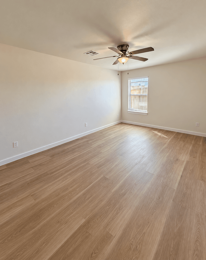 Guthrie House: 1617 Highland Loop