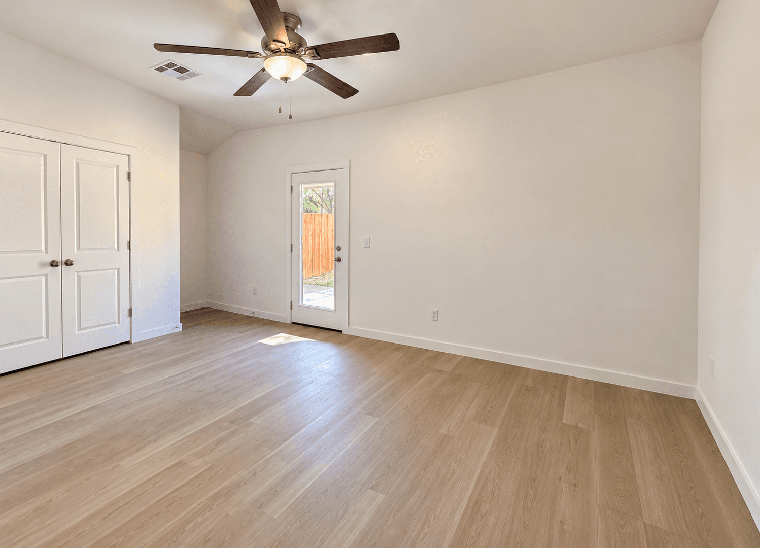 Oklahoma City House: 324 NW 122nd St Unit 2