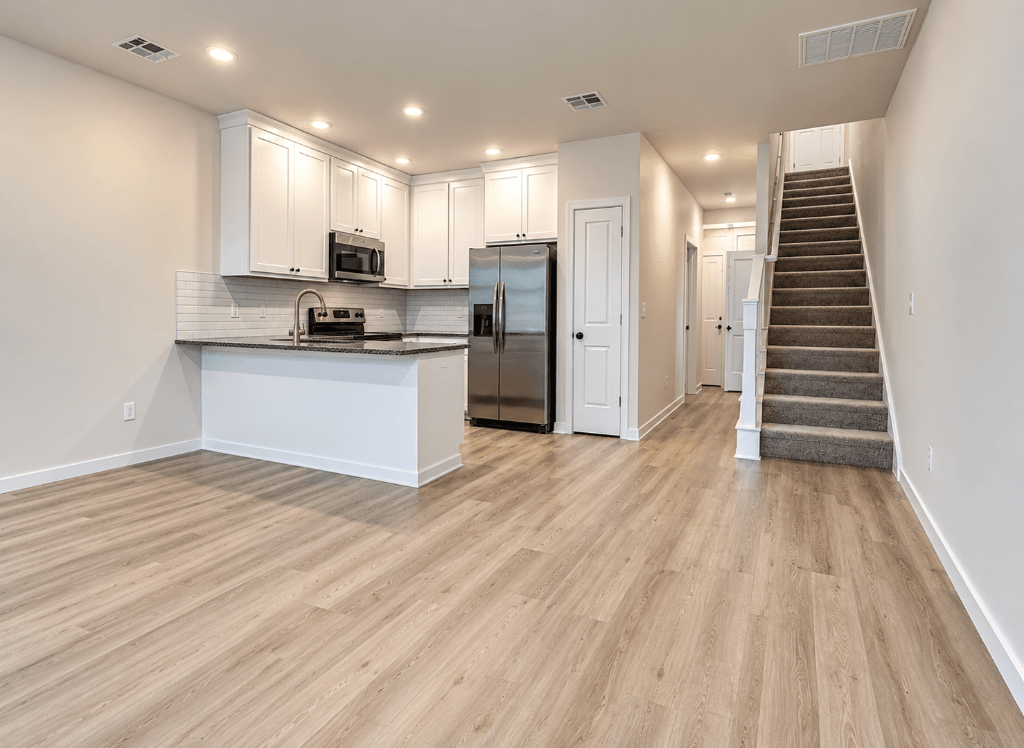 Edmond House: 602 W 2nd St #110