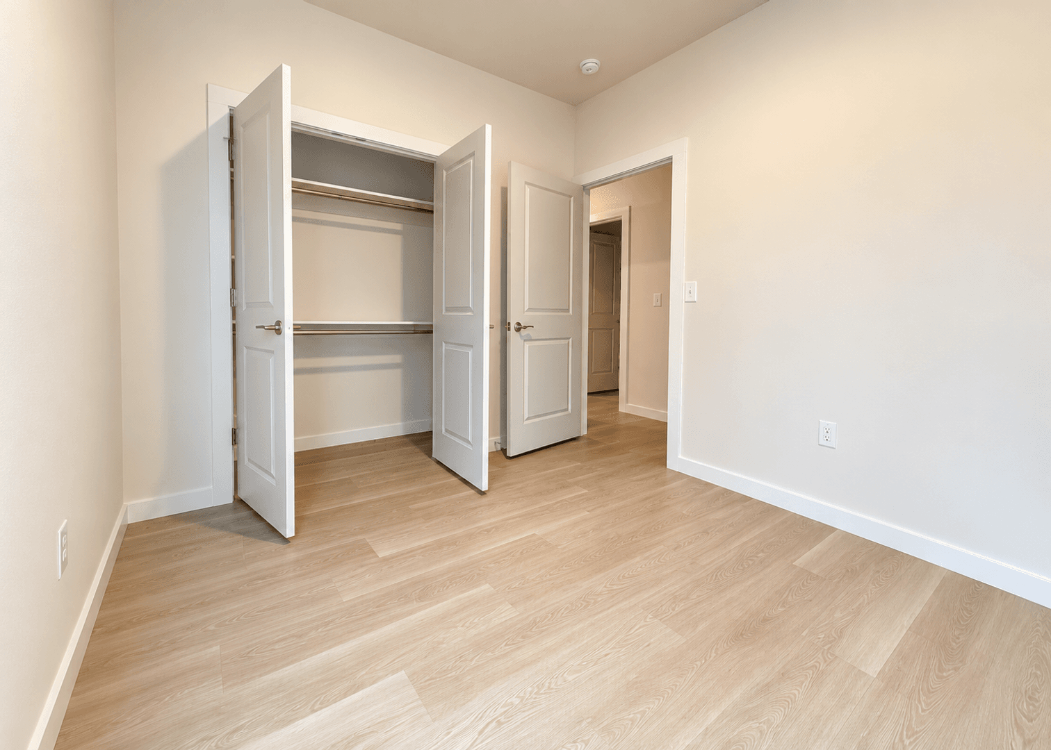 Lawton House: 2123 SW McKinley Ave Unit 2