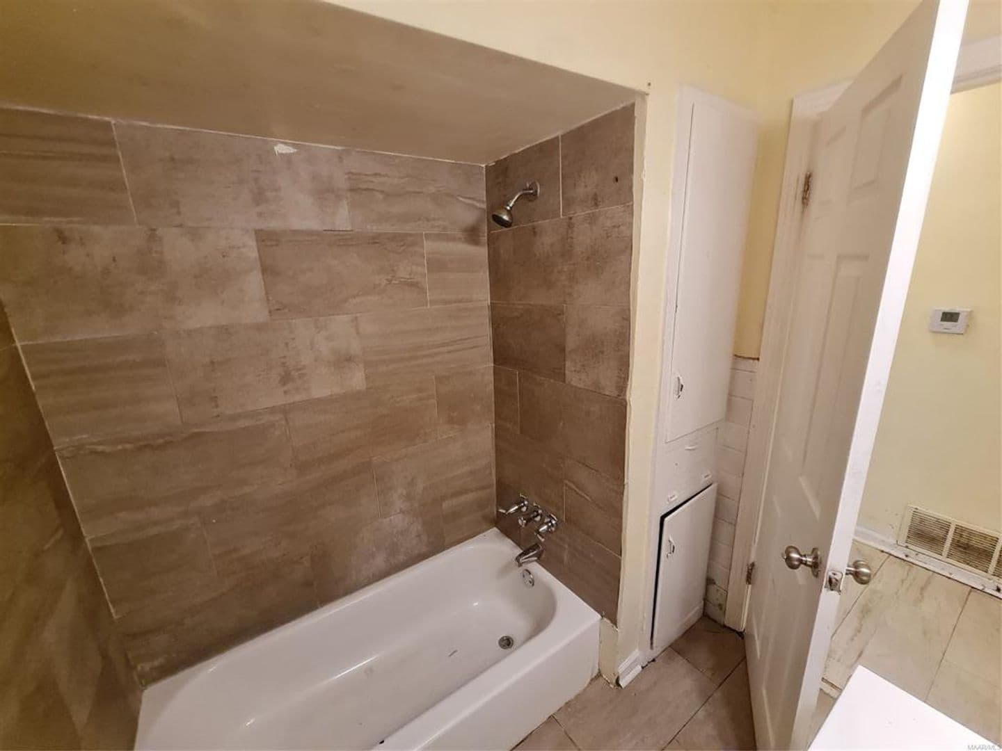 Montgomery House: 1220 Lynwood Drive