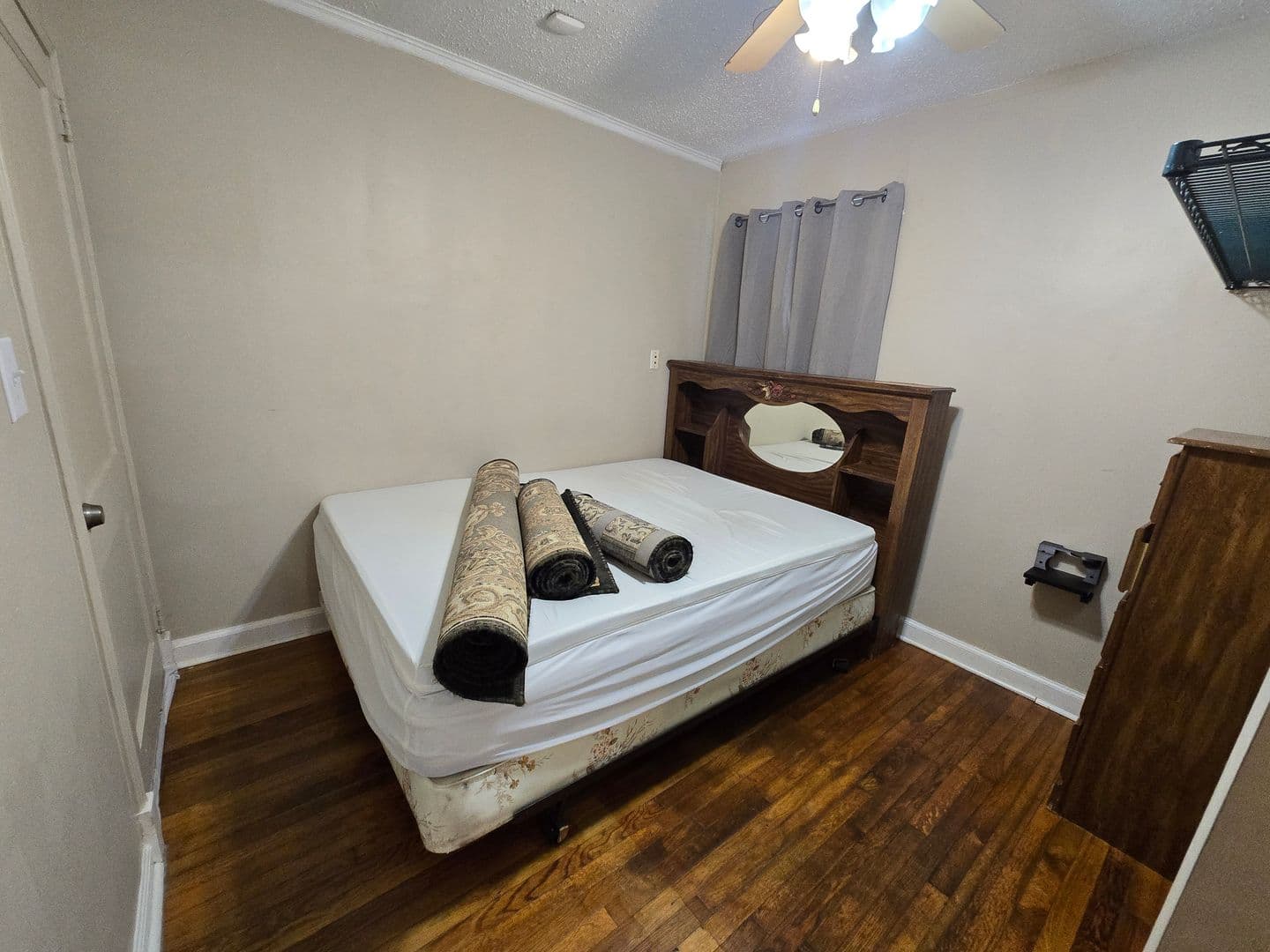 Millbrook Apartment: 3891 Frasier St
