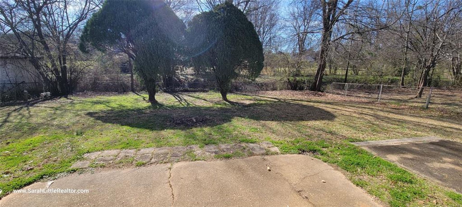 Montgomery House: 416 Glade Park Drive
