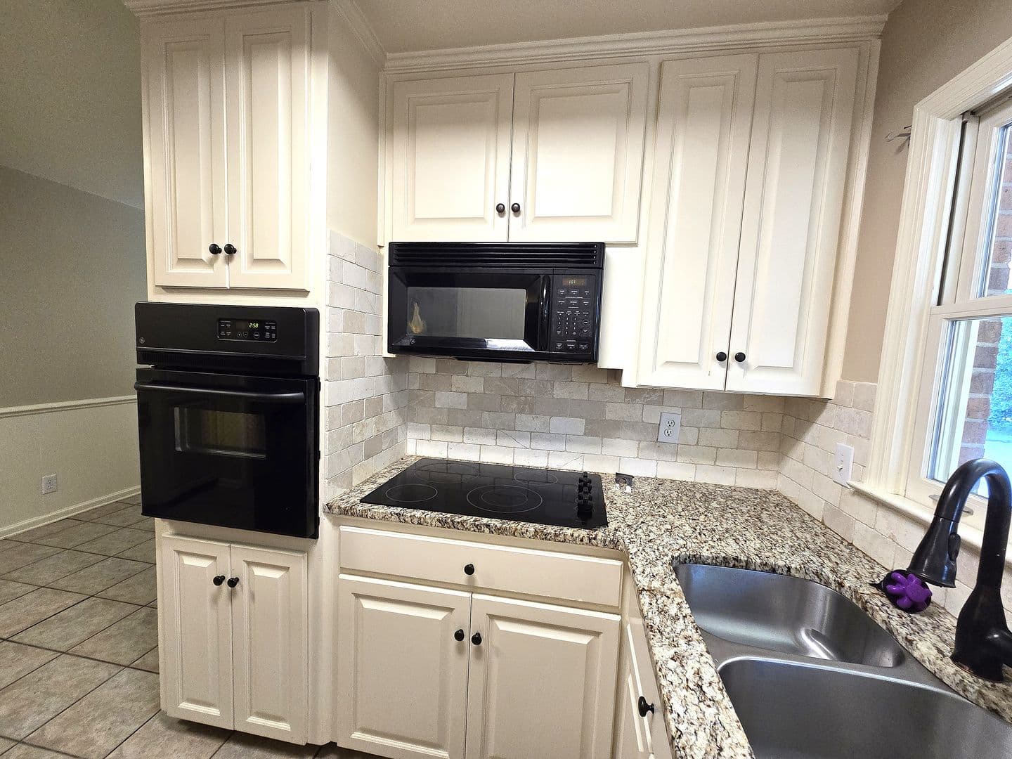 Montgomery House: 1726 Fairforest Dr