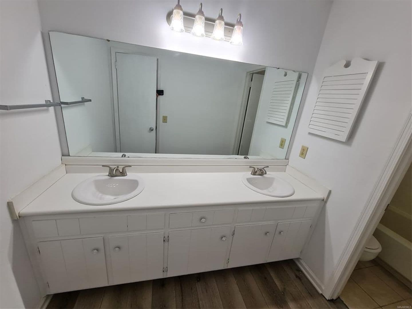 Montgomery Townhome: 2136 Rexford Road
