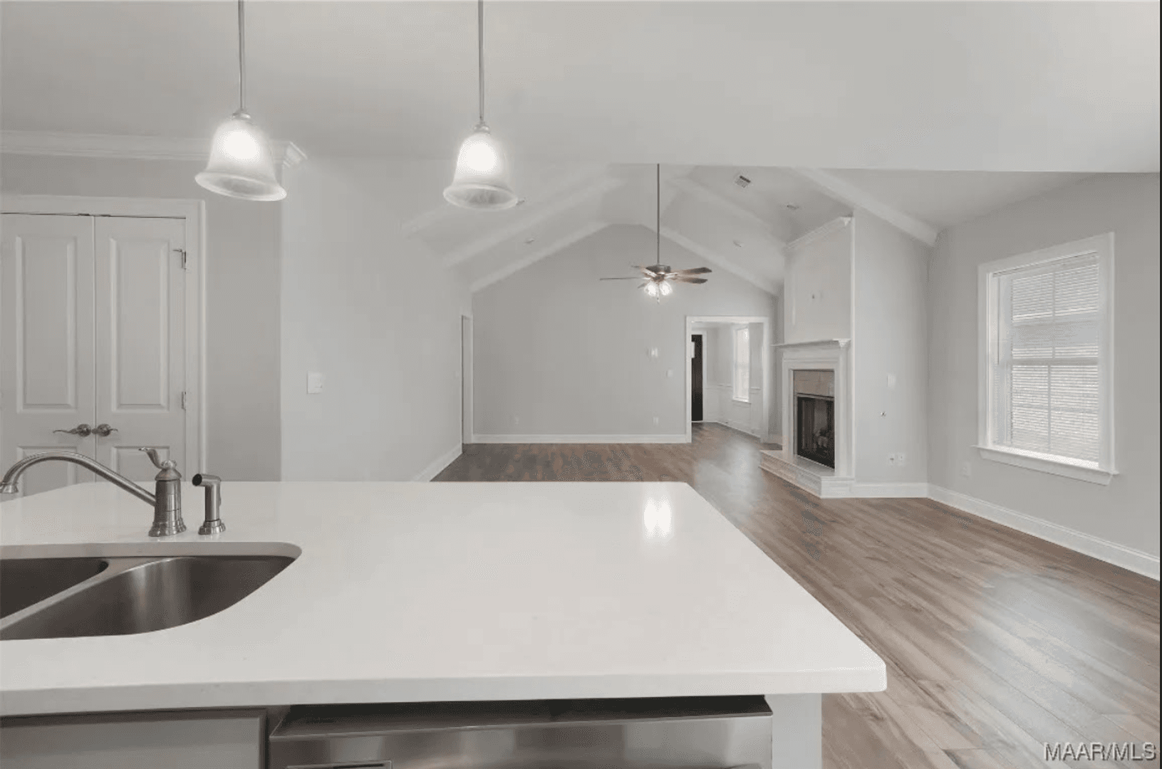 Prattville House: 994 Pearl Dr
