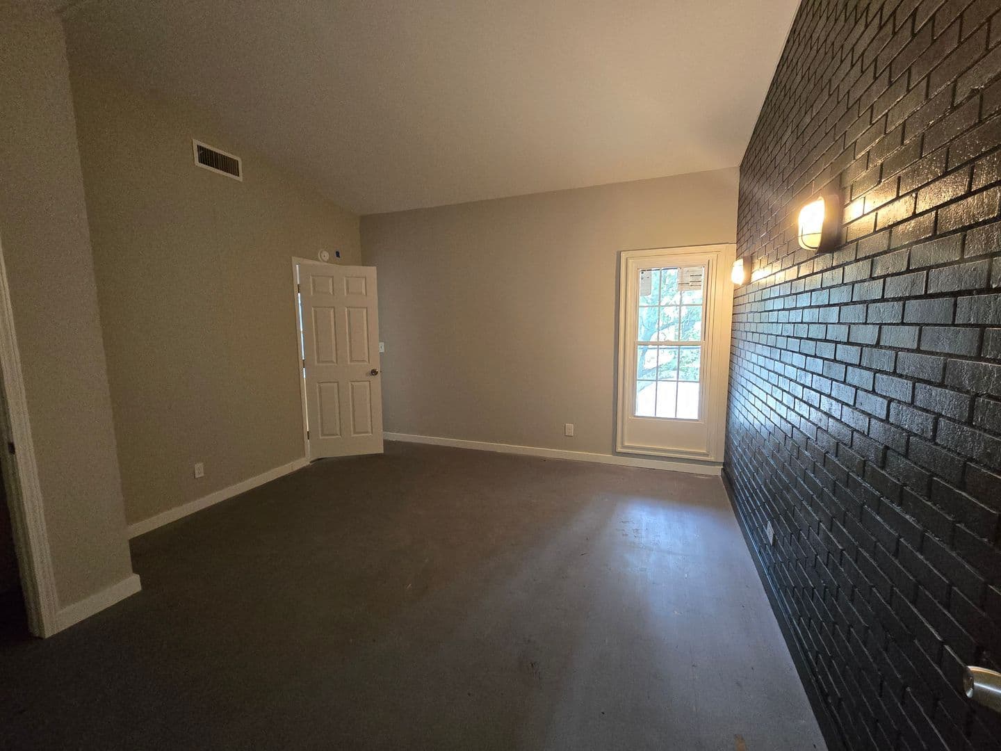 Montgomery Apartment: 3701 Wesley Drive