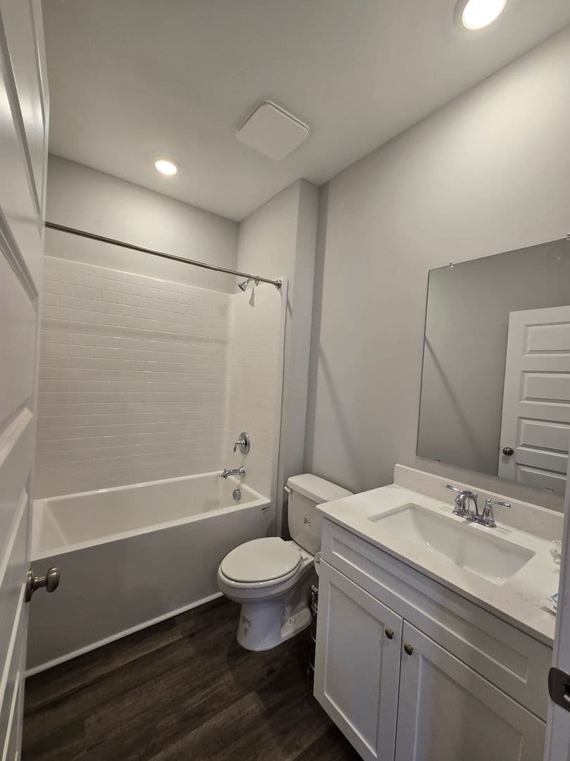 Prattville House: 1010 Garden Lane