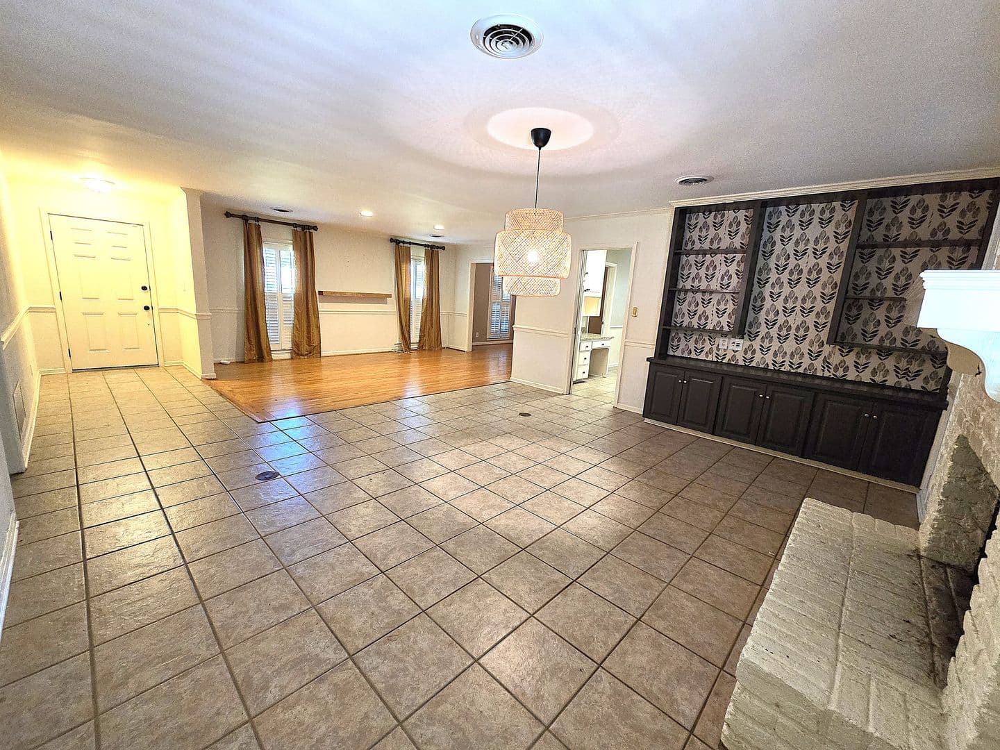 Montgomery House: 1726 Fairforest Dr