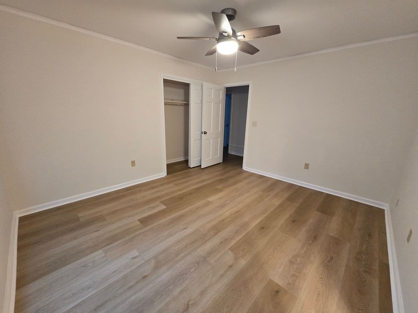 Montgomery House: 6212 Henley Way