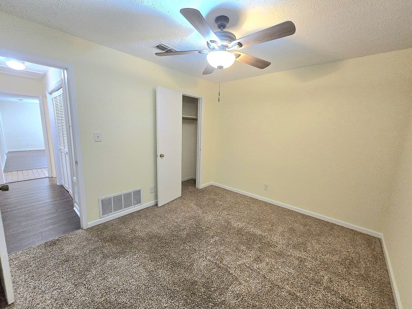 Prattville House: 708 Old Creek Rd