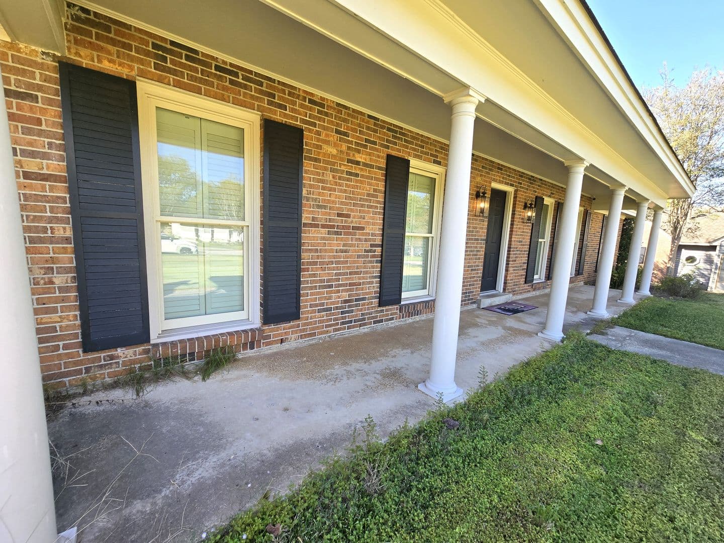 Montgomery House: 1726 Fairforest Dr