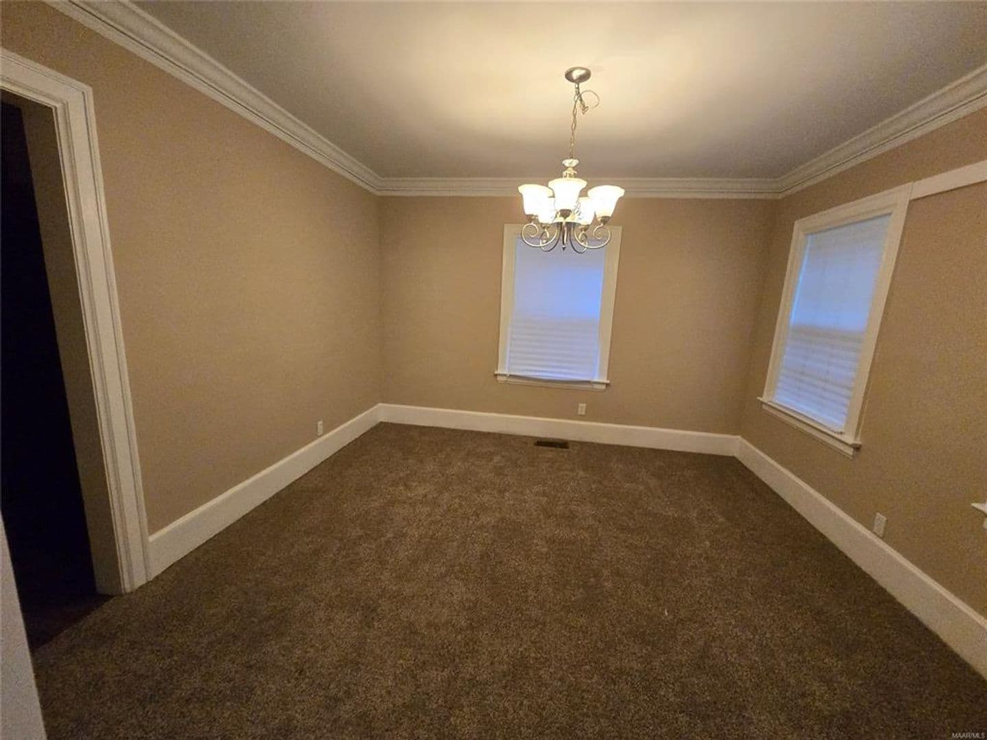 Montgomery House: 555 Morningview