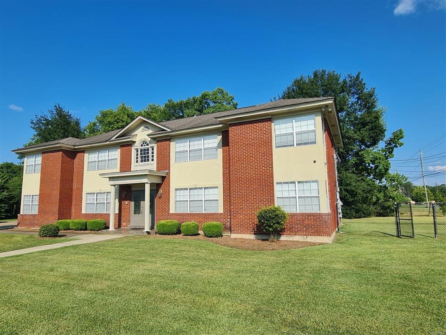 Montgomery Apartment: 3709 Le Bron Road