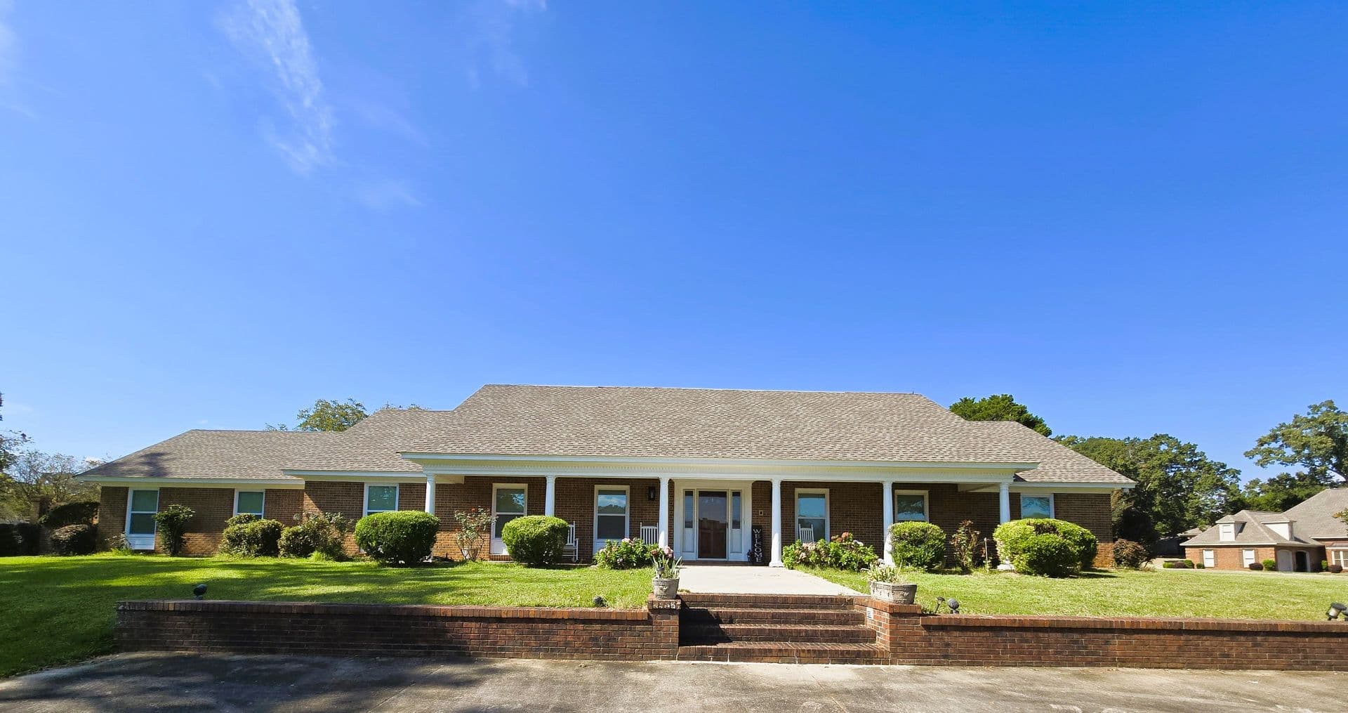 Montgomery House: 6212 Henley Way