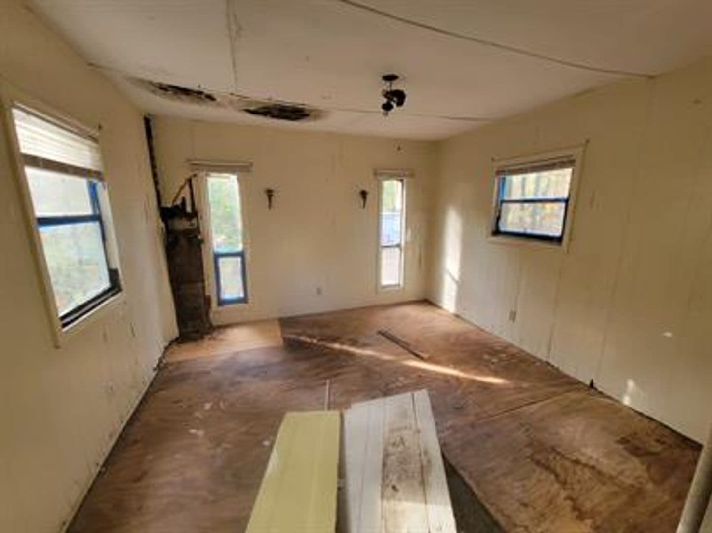 Deatsville Apartment: Rocky Hollow Lane