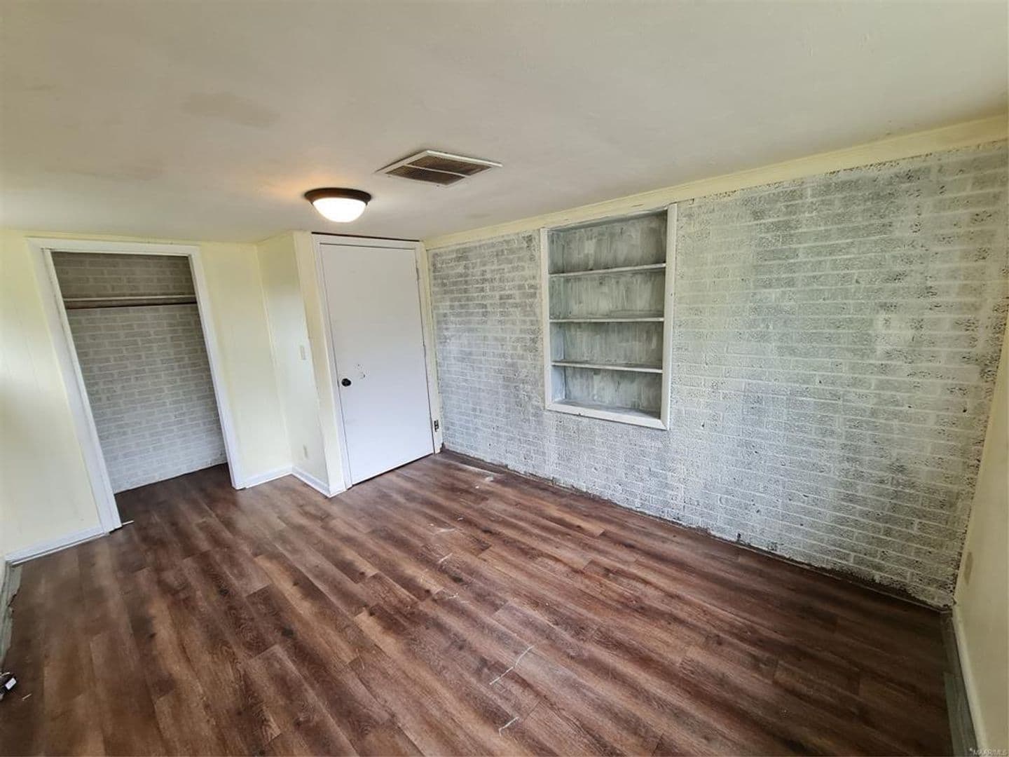 Montgomery House: 1220 Lynwood Drive