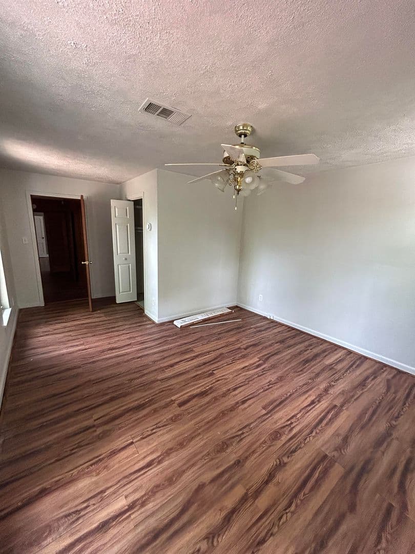 Montgomery House: 3616 Gaston Avenue