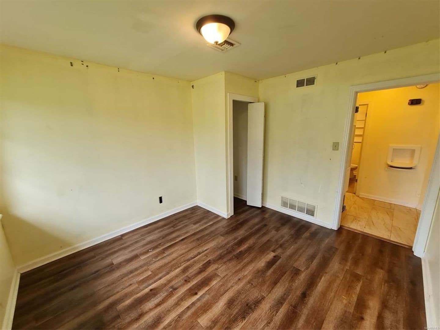 Montgomery House: 1220 Lynwood Drive