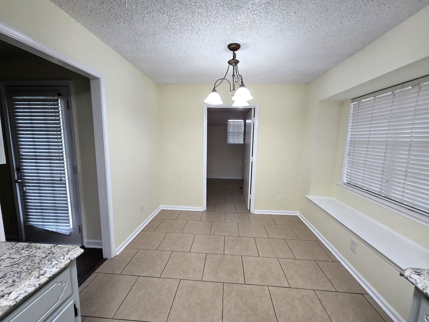 Prattville House: 708 Old Creek Rd