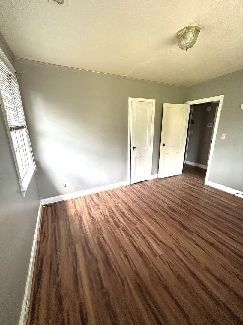 Montgomery House: 3616 Gaston Avenue