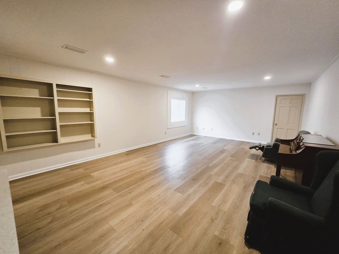 Montgomery House: 6212 Henley Way