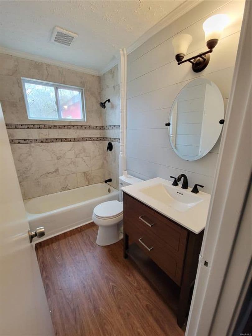 Montgomery House: 1105 Beechdale Road