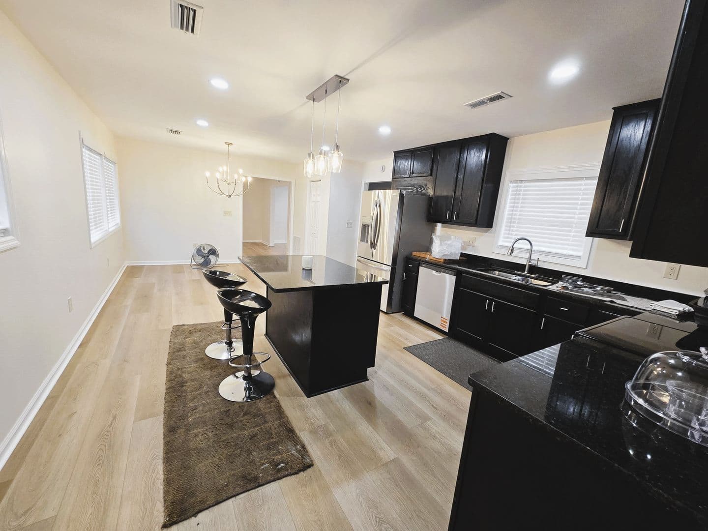 Montgomery House: 6212 Henley Way