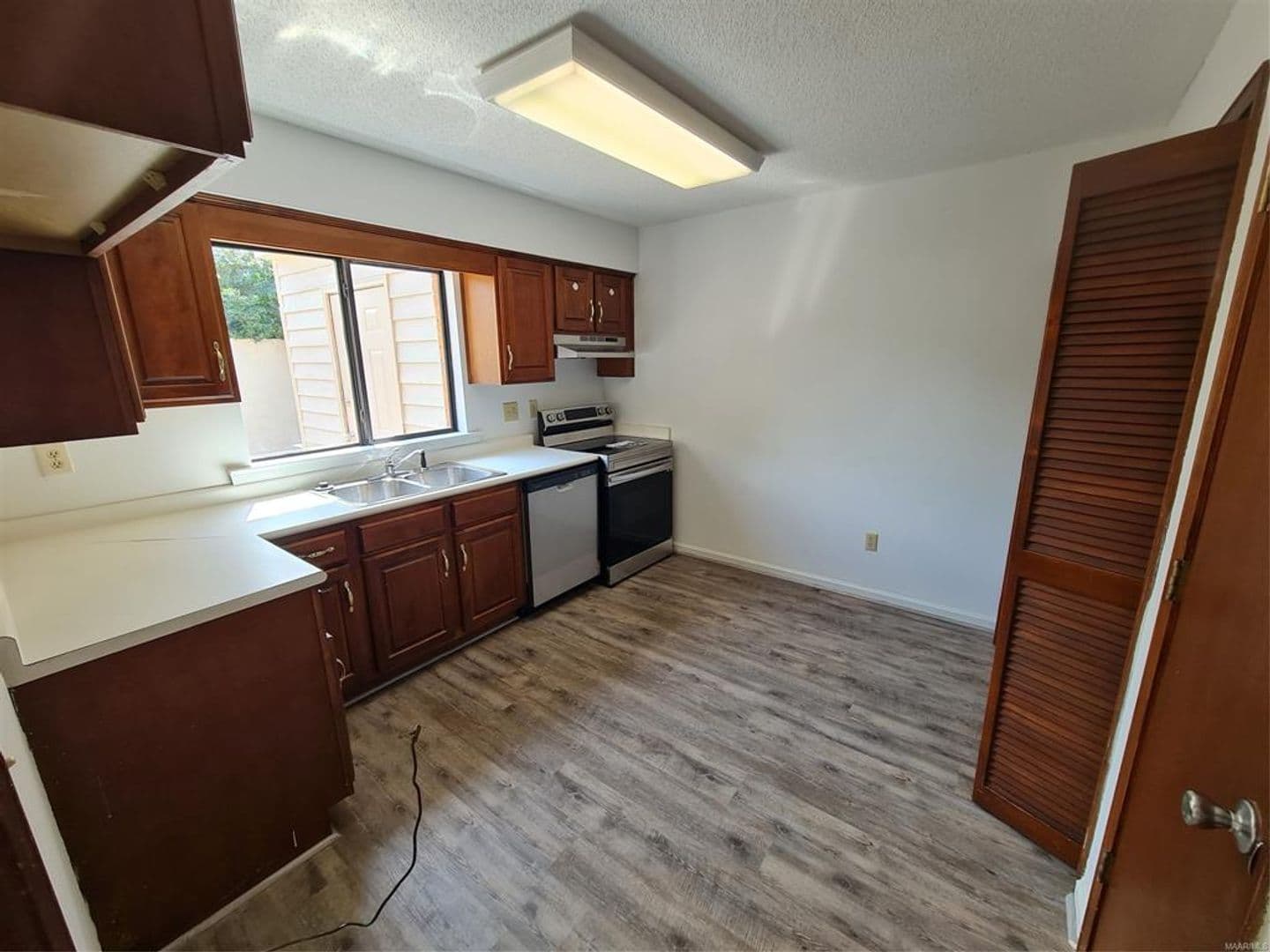 Montgomery Townhome: 2136 Rexford Road