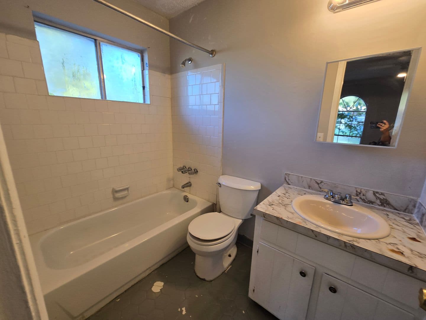 Montgomery House: 6125 Oakleigh Road