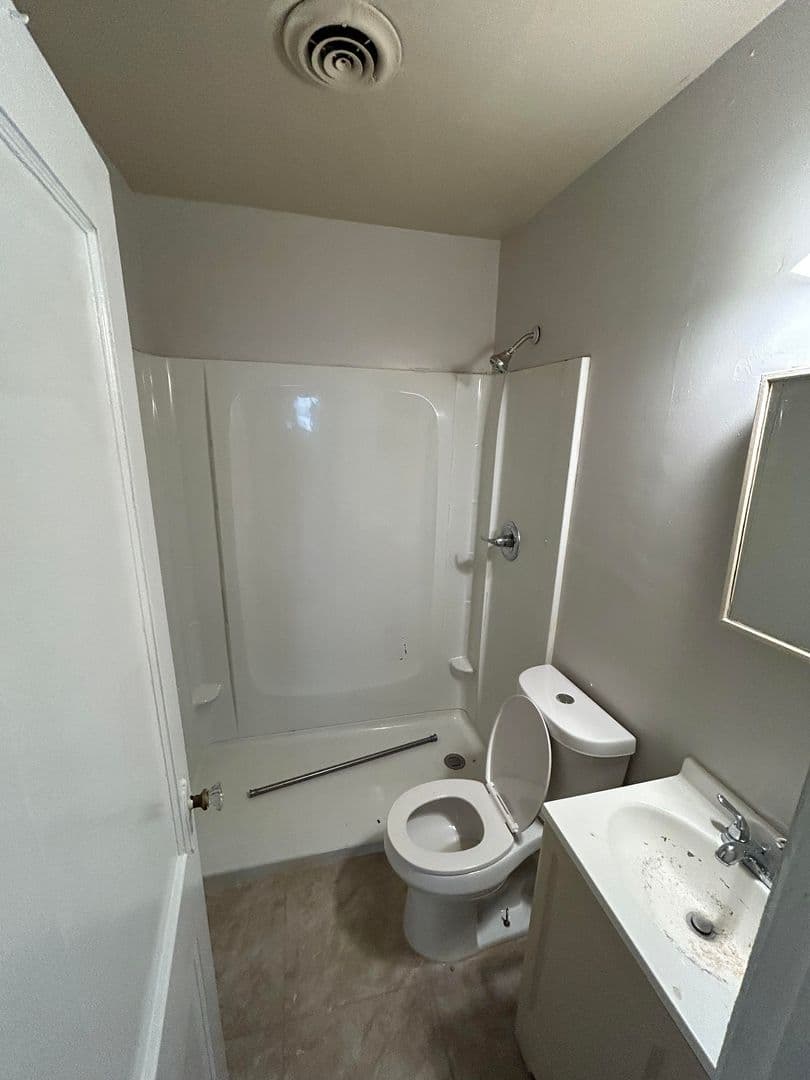 Montgomery House: 3616 Gaston Avenue