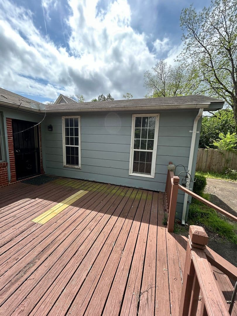 Montgomery House: 3616 Gaston Avenue