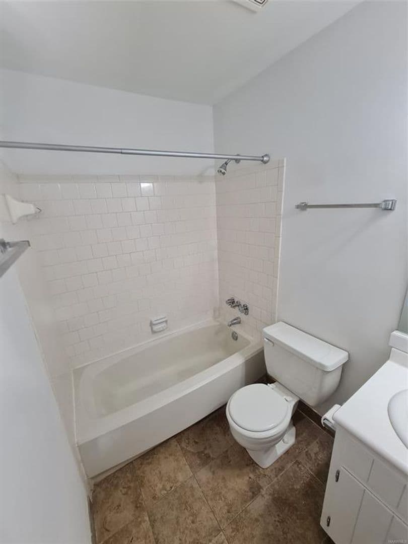 Montgomery Townhome: 2136 Rexford Road