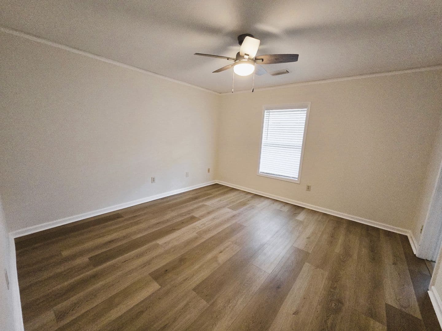 Montgomery House: 6212 Henley Way