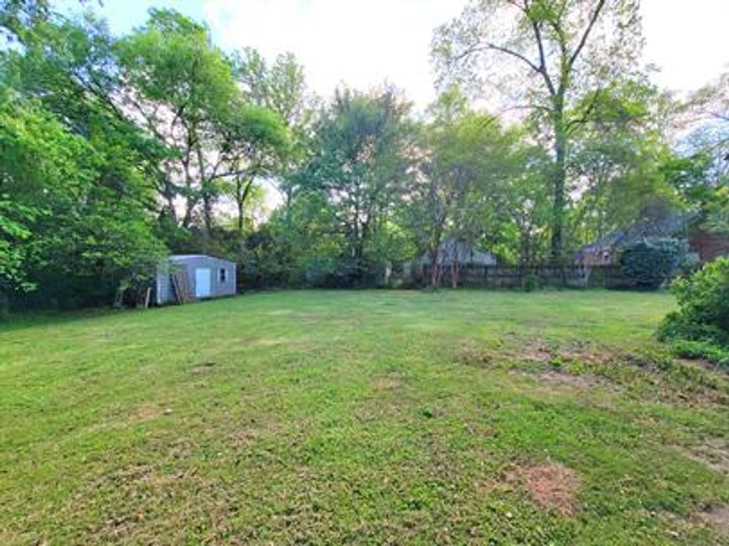 Montgomery House: 4066 Wares Ferry Road