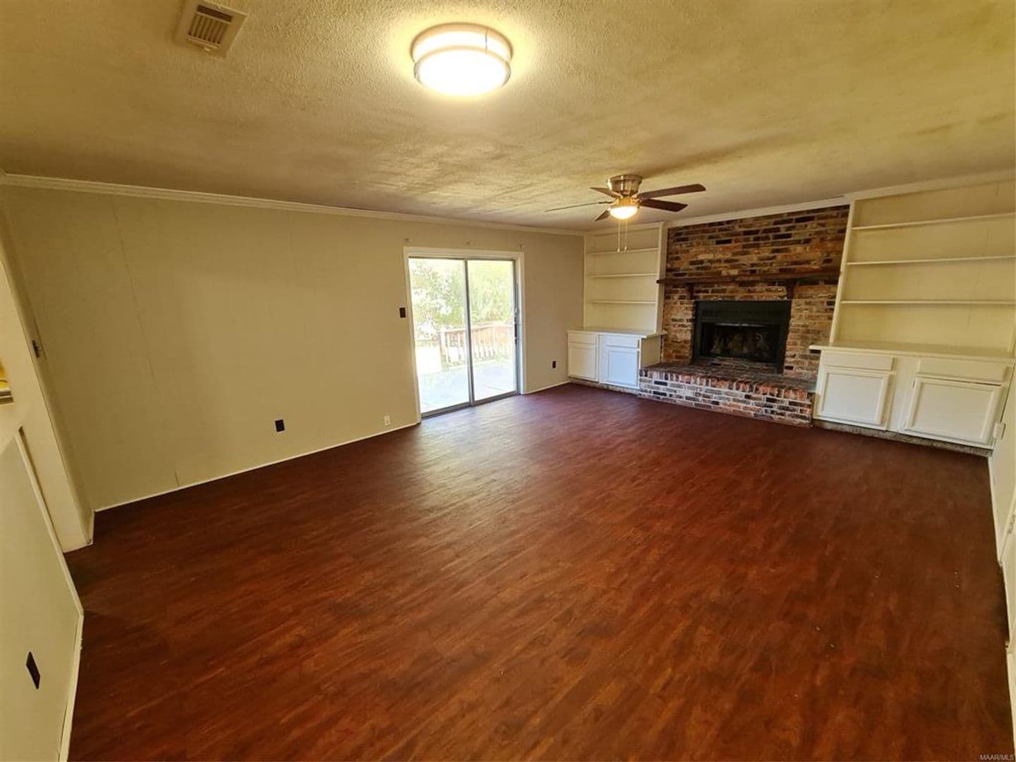 Montgomery House: 616 Fieldbrook Court - 1